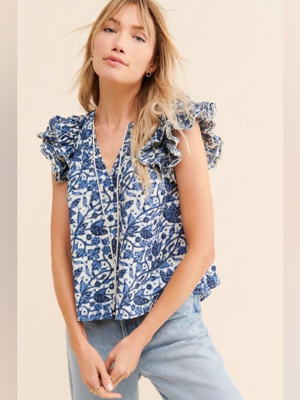 Anthropologie Love The Label Mabel Floral Blouse Blue White Sz M Ruffle Sleeve